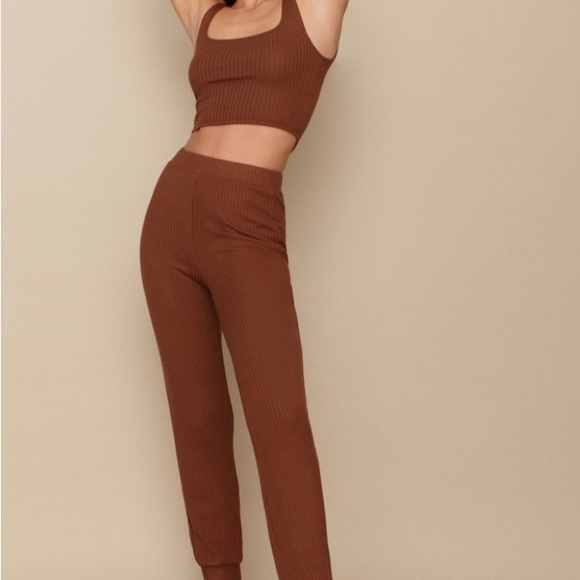 Reformation Carmel Two Piece Lounge Set - Picture 2 of 3